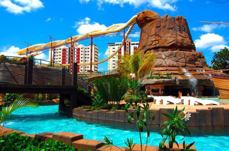 Spazzio Diroma Com Acesso Ao Acqua Park - Temporada Cn Adriele Caldas Novas Kültér fotó